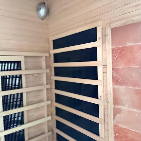 Sky Tower L Pietro 25 L Sauna Sanctuary Appartement *