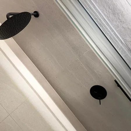 Sky Tower L Pietro 25 L Sauna Sanctuary Appartement